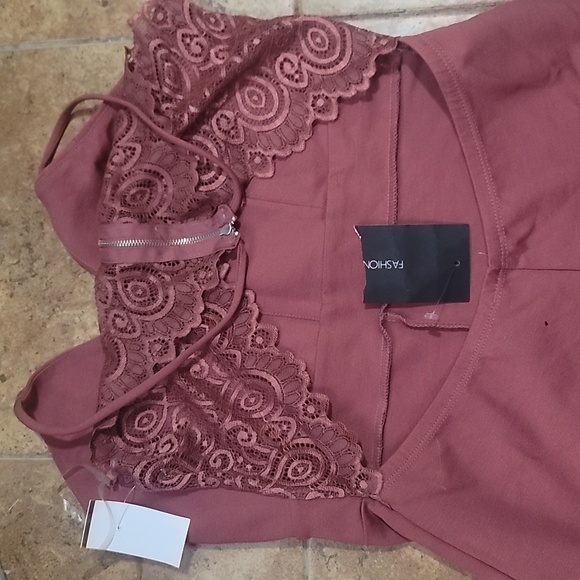 Fashion Nova avi light marsala red shorts jumper romper xl lace stretch - Picture 8 of 9